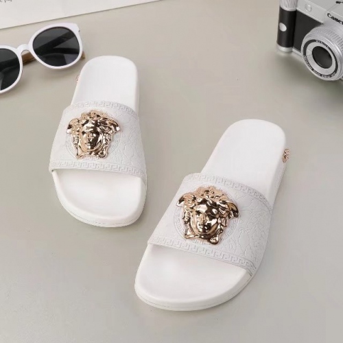 Versace Slippers For Men #365643