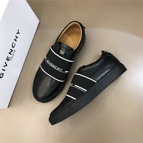 Givenchy Casual Shoes For Men #763676