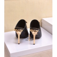 $80.00 USD Versace Slippers For Women #849844