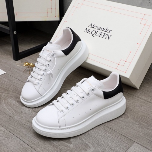 Alexander McQueen Shoes For Men #860327