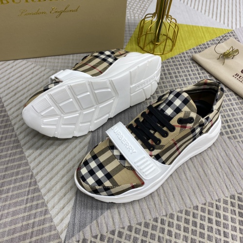 Replica Burberry Casual Shoes For Men #906271 $90.00 USD for Wholesale