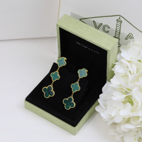 Van Cleef & Arpels Earrings For Women #980405