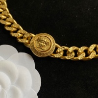 $40.00 USD Versace Necklace For Women #979928