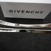 $45.00 USD Givenchy Bracelets For Women #989225