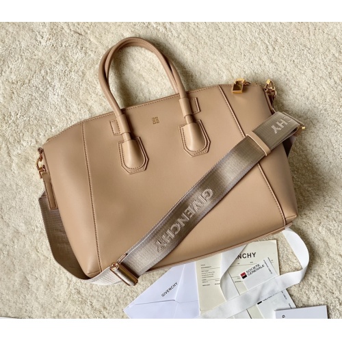 Replica Givenchy AAA Quality Handbags For Women #1001622 $240.00 USD for Wholesale