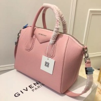 $182.00 USD Givenchy AAA Quality Handbags For Women #997652