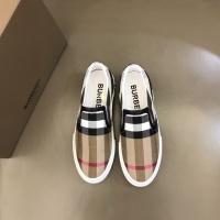 $72.00 USD Burberry Casual Shoes For Men #997777