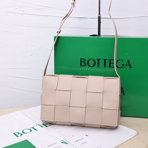 Replica Bottega Veneta BV AAA Quality Messenger Bags For Women #1012403 $100.00 USD for Wholesale