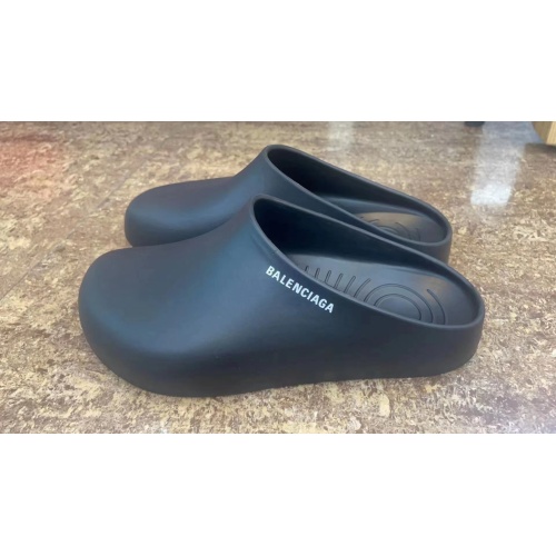 Balenciaga Slippers For Men #1040682