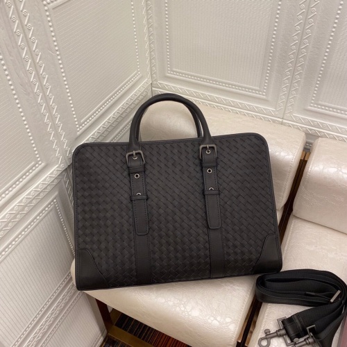 Bottega Veneta AAA Man Handbags #1049691