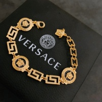 $36.00 USD Versace Bracelet #1046481