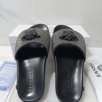 $60.00 USD Versace Slippers For Men #1074623