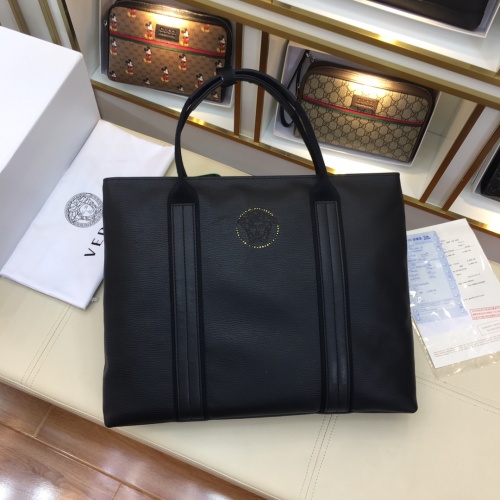 Versace AAA Man Handbags #1094576