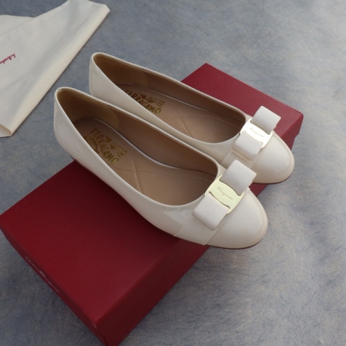 Replica Salvatore Ferragamo Flat Shoes For Women #1099070 $96.00 USD for Wholesale