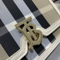 $92.00 USD Burberry AAA Quality Messenger Bags For Women #1100466