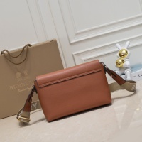 $102.00 USD Burberry AAA Quality Messenger Bags For Women #1114590