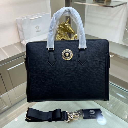 Versace AAA Man Handbags #1132726