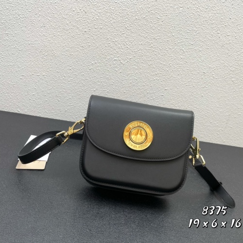 Burberry AAA Quality Messenger Bags For Women #1133115