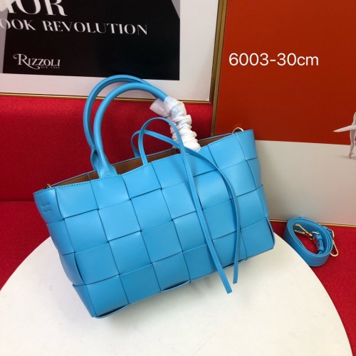 Replica Bottega Veneta BV AAA Quality Handbags For Women #1144131 $122.00 USD for Wholesale