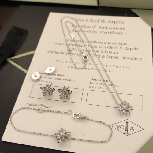 Van Cleef & Arpels Jewelry Set For Women #1146223