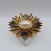 $42.00 USD Balenciaga Brooches For Women #1144680