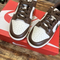 $122.00 USD Nike SB Dunk-Low For Women #1148563