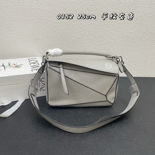 LOEWE AAA Quality Messenger Bags For Women #1158898