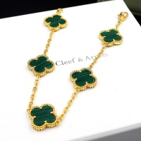 $60.00 USD Van Cleef & Arpels Jewelry Set For Women #1154838