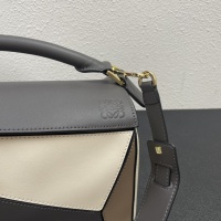 $98.00 USD LOEWE AAA Quality Messenger Bags For Women #1158855