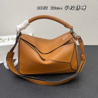 $98.00 USD LOEWE AAA Quality Messenger Bags For Women #1158892