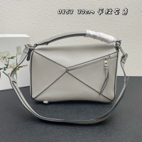 $98.00 USD LOEWE AAA Quality Messenger Bags For Women #1158899