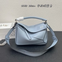 $92.00 USD LOEWE AAA Quality Messenger Bags For Women #1158901