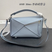 $98.00 USD LOEWE AAA Quality Messenger Bags For Women #1158903