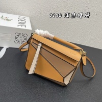 $88.00 USD LOEWE AAA Quality Messenger Bags For Women #1158909