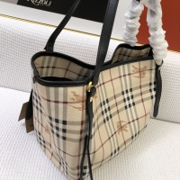 $88.00 USD Burberry AAA Quality Shoulder Bags For Women #1159599