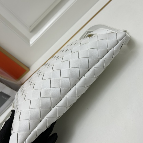 Replica Bottega Veneta BV AAA Quality Messenger Bags For Women #1170951 $98.00 USD for Wholesale