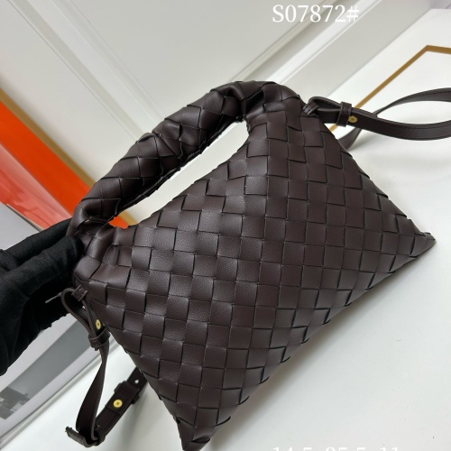 Replica Bottega Veneta BV AAA Quality Messenger Bags For Women #1170952 $98.00 USD for Wholesale