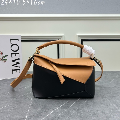 LOEWE AAA Quality Messenger Bags For Women #1171431