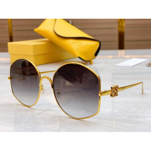 LOEWE AAA Quality Sunglasses #1181161