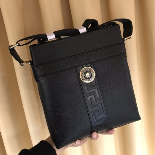 Versace AAA Man Messenger Bags #1182741