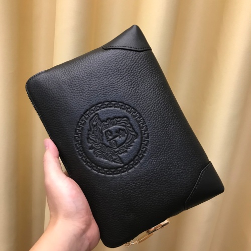 Versace AAA Man Wallets #1182763