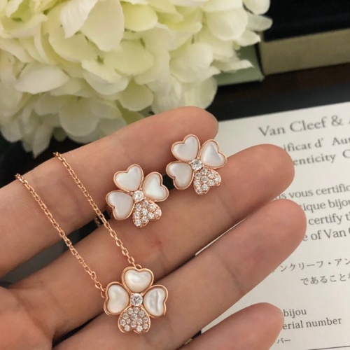 Replica Van Cleef & Arpels Jewelry Set For Women #1182890 $56.00 USD for Wholesale