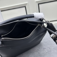 $170.00 USD LOEWE AAA Quality Messenger Bags For Women #1178927