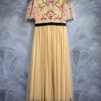 $128.00 USD Valentino Dresses Short Sleeved For Women #1183268