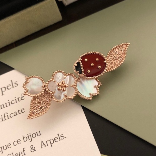 Van Cleef & Arpels Brooches For Women #1183865