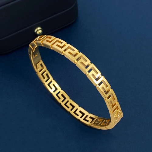 Versace Bracelets #1184374