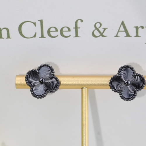 Replica Van Cleef & Arpels Earrings For Women #1184899 $32.00 USD for Wholesale