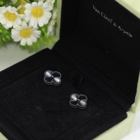 $32.00 USD Van Cleef & Arpels Earrings For Women #1184899