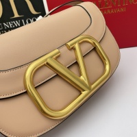 $112.00 USD Valentino AAA Quality Messenger Bags For Women #1185583