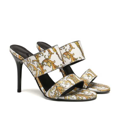 Versace Sandal For Women #1187382